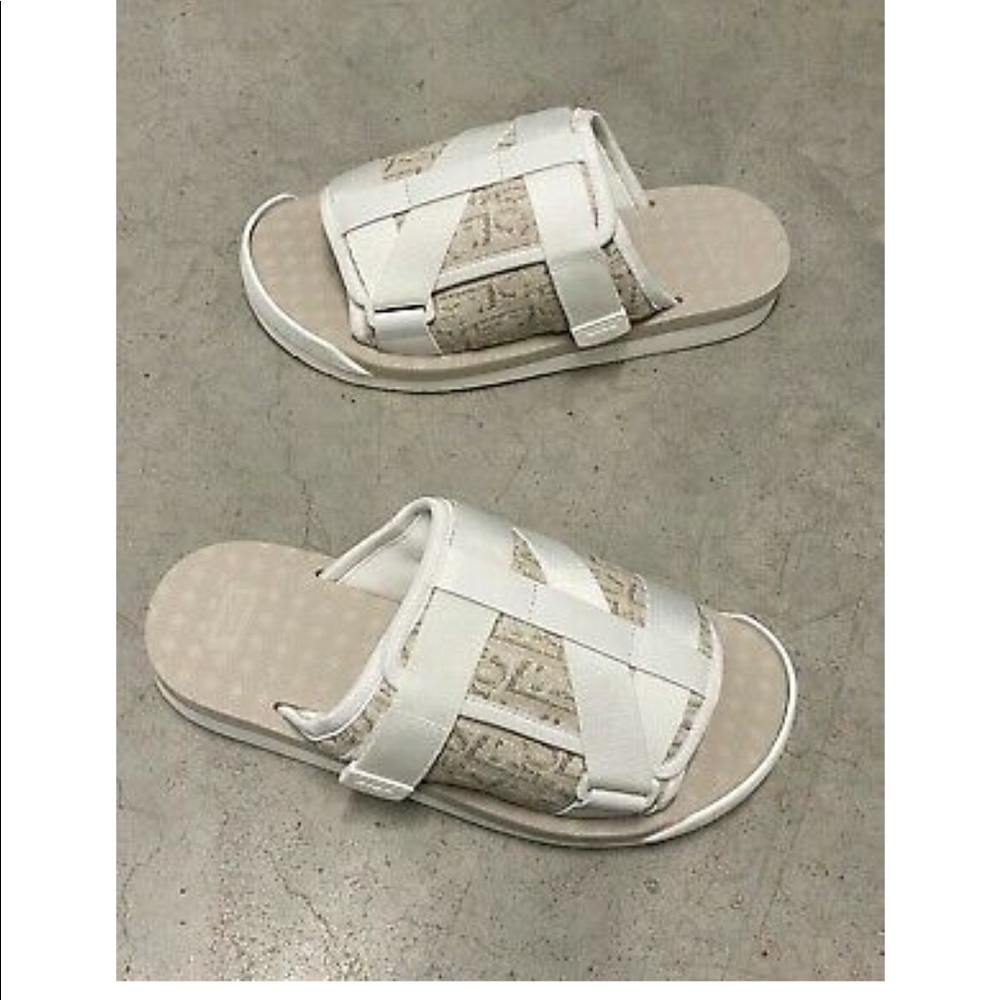 Dior alpha slide